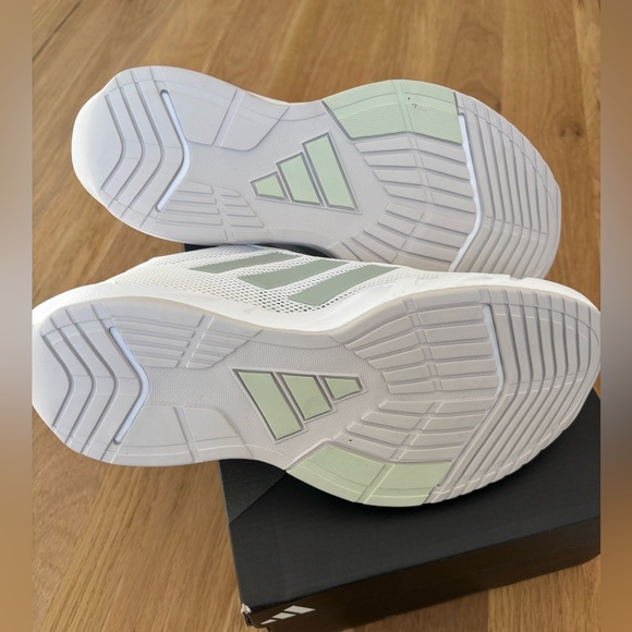 Adidas running shoes - Picture 5 of 6
